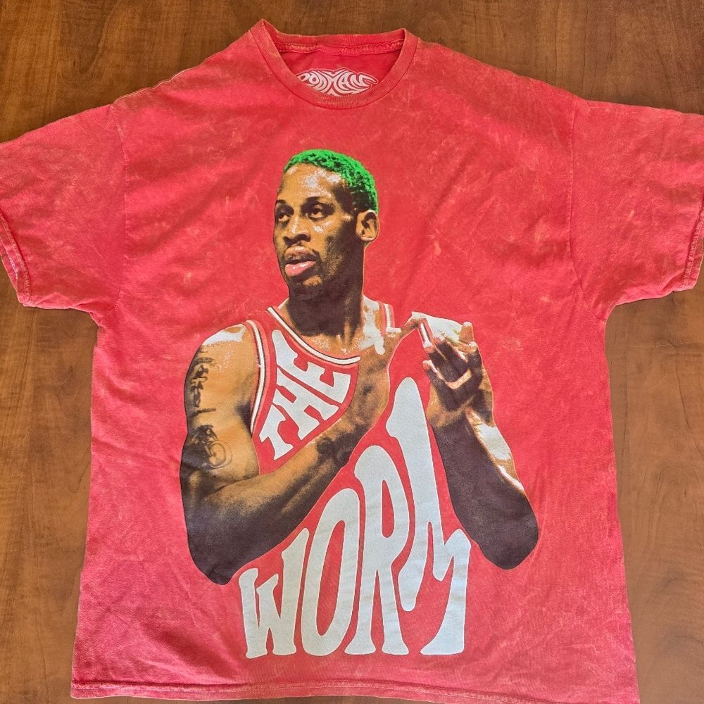 Rodman The Worm Spell Out Front Side Graphic SS Cotton Crew Neck Tee M